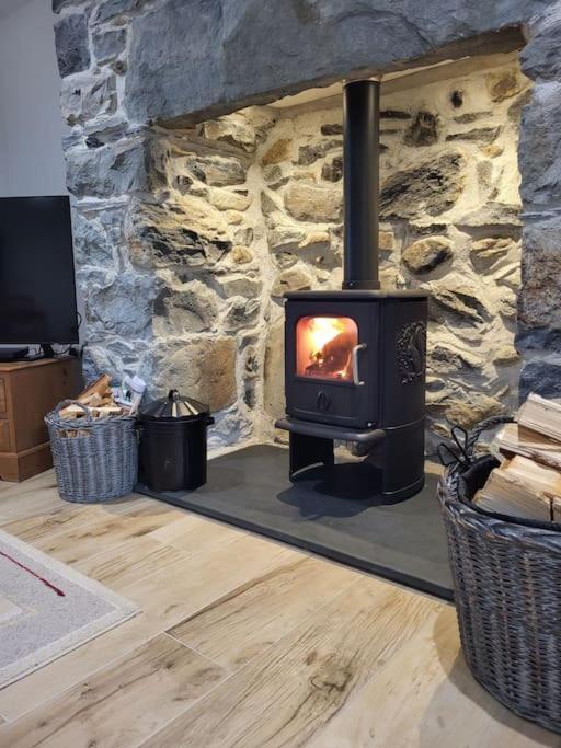 Villa Amazing Coastal & Sunset Views In Eryri Llanllyfni Exterior foto
