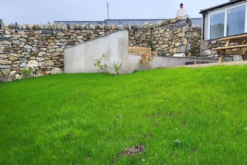 Villa Amazing Coastal & Sunset Views In Eryri Llanllyfni Exterior foto